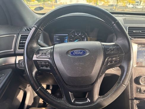 Used 2018 Ford Explorer XLT w/ Equipment Group 201A image 34