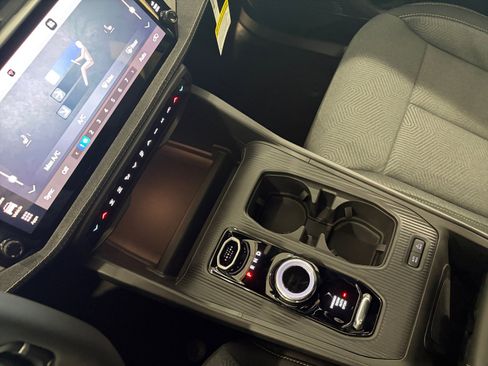 New 2026 Jeep Cherokee Laredo image 23