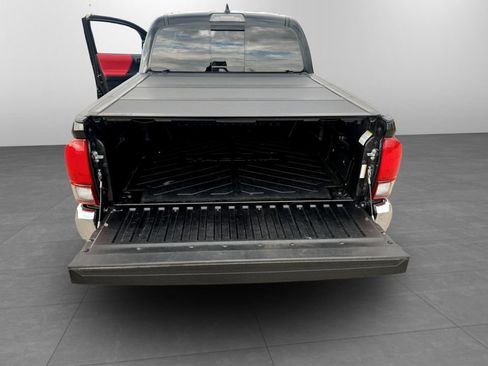 Used 2022 Toyota Tacoma SR5 image 31