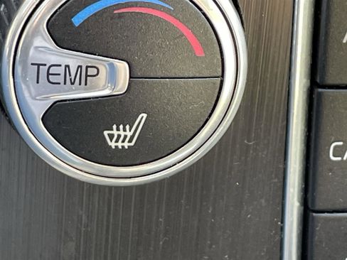 Used 2016 Volvo XC60 T6 image 24