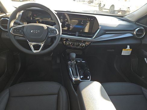 New 2026 Chevrolet Trax ACTIV image 12