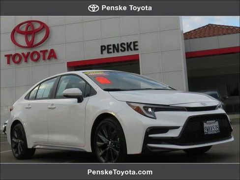 Certified 2026 Toyota Corolla SE image 1