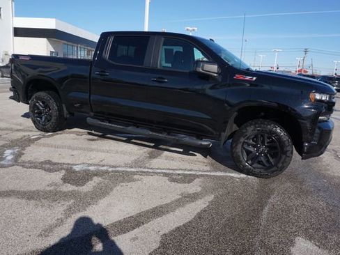 Used 2019 Chevrolet Silverado 1500 LT Trail Boss image 2