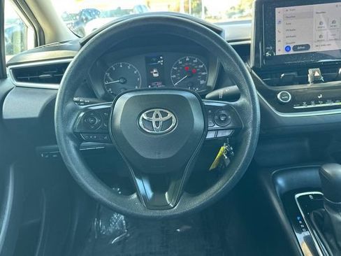 Certified 2023 Toyota Corolla LE image 18