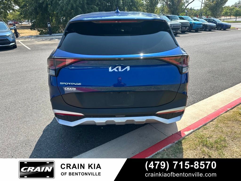 Certified 2025 Kia Sportage EX FWD image 5