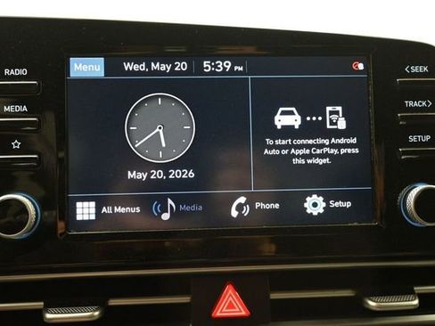 Used 2022 Hyundai Elantra SEL w/ Convenience + Premium Package FWD image 18