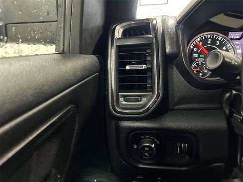 Certified 2022 RAM 1500 Big Horn w/ Built-to-serve Edition image 18