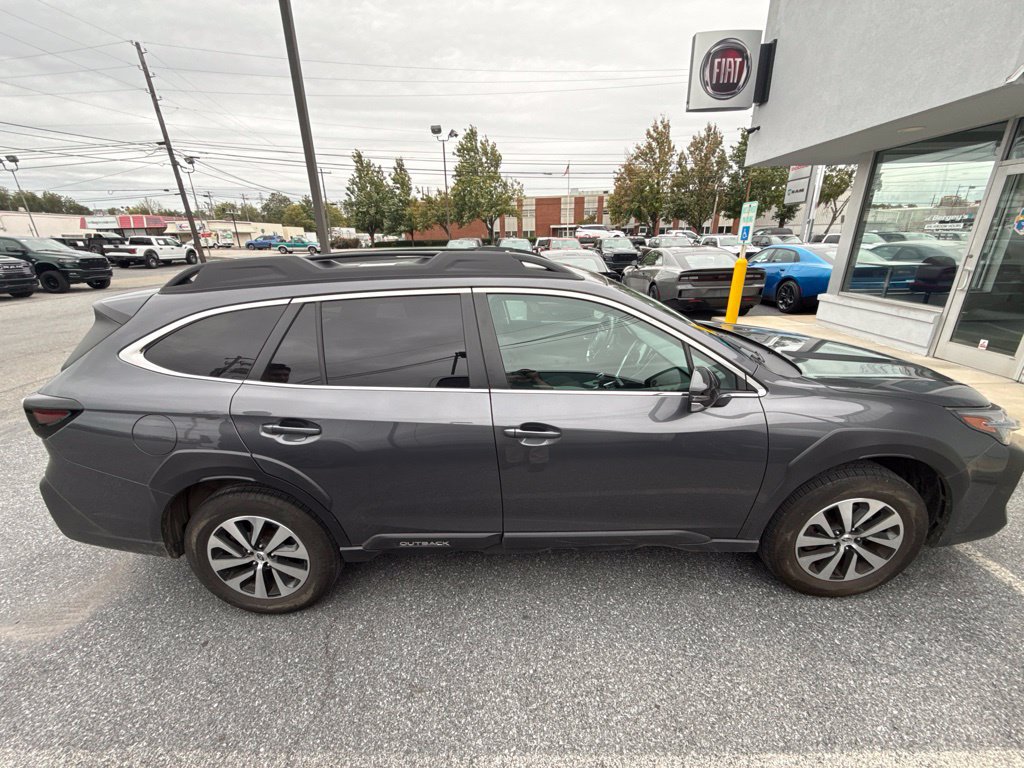 Used 2025 Subaru Outback Premium w/ Popular Package #1A AWD/4WD image 6