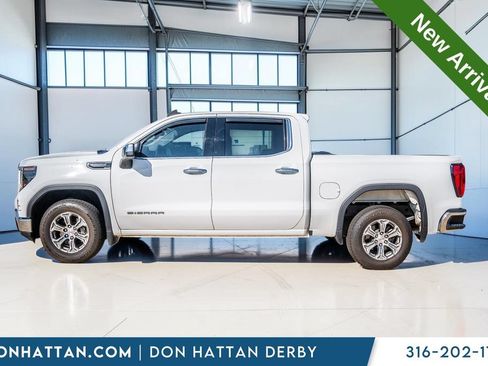 Used 2023 GMC Sierra 1500 SLE RWD image 2