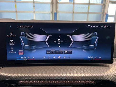 New 2026 BMW 330i xDrive Sedan w/ Premium Package AWD/4WD image 28