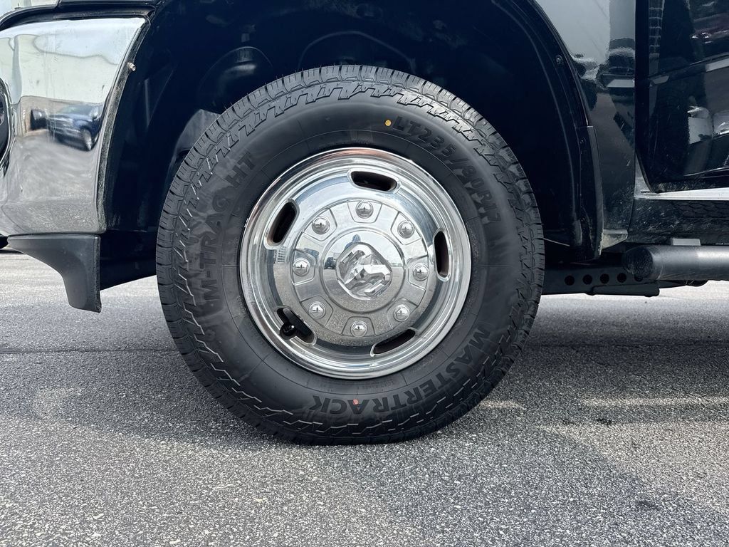Used 2026 RAM 3500 Tradesman AWD/4WD image 27
