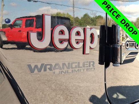 Used 2021 Jeep Wrangler Unlimited Rubicon image 30