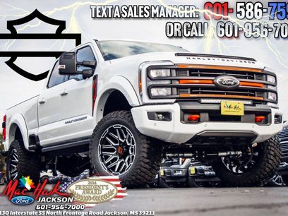 New 2026 Ford F250 Lariat w/ Black Appearance Package