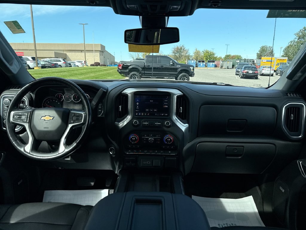 Used 2021 Chevrolet Silverado 1500 LTZ w/ LTZ Premium Package AWD/4WD image 10