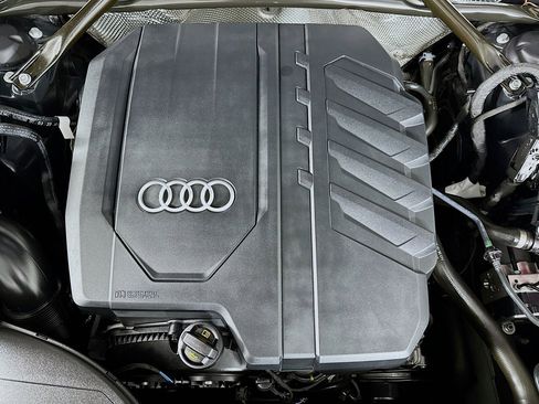 Used 2023 Audi Q5 2.0T Premium w/ Convenience Package image 13