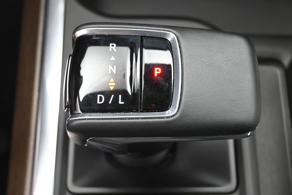 Used 2024 Chevrolet Silverado 1500 High Country w/ High Country Premium Package AWD/4WD image 26