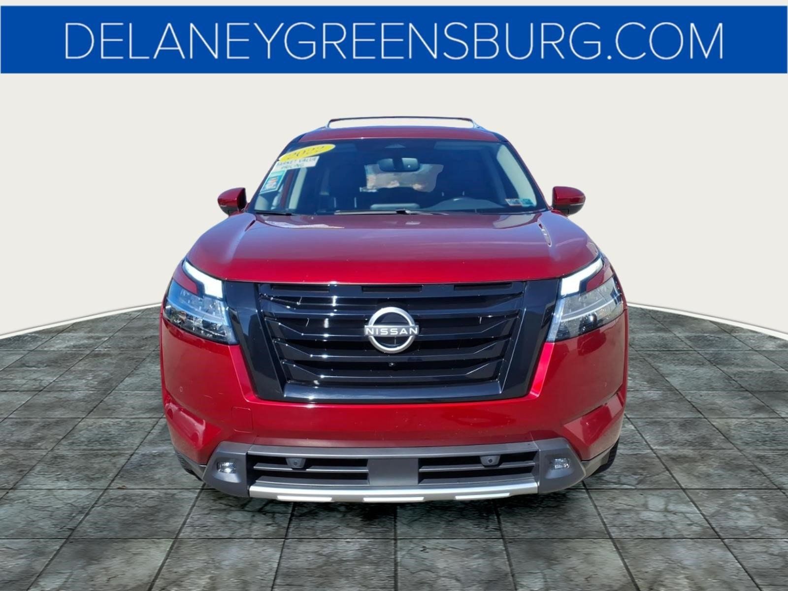Used 2022 Nissan Pathfinder SL w/ SL Black Package AWD/4WD image 8