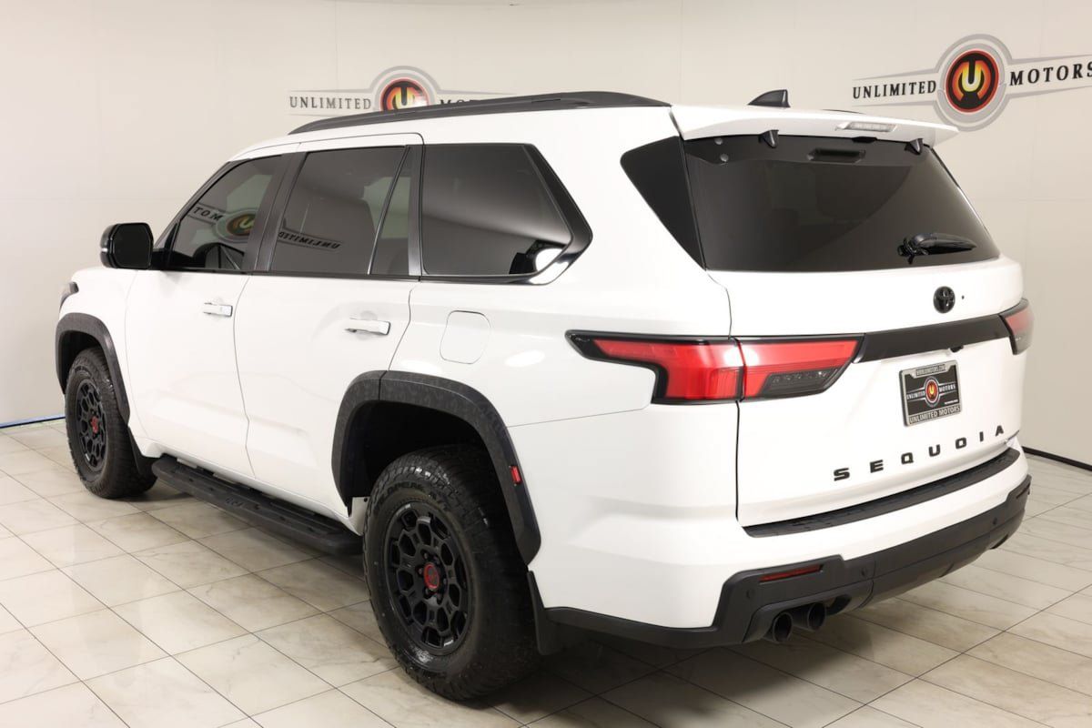 Used 2025 Toyota Sequoia TRD Pro AWD/4WD image 5