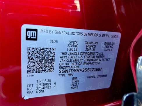 Used 2025 Chevrolet Equinox EV RS image 27