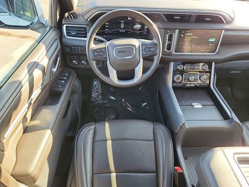 Certified 2022 GMC Yukon Denali image 12