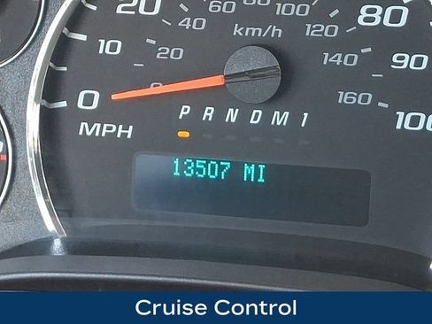 Used 2024 GMC Savana 2500 w/ Driver Convenience Package RWD image 4