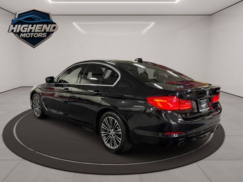 Used 2019 BMW 530i xDrive w/ Convenience Package AWD/4WD image 4