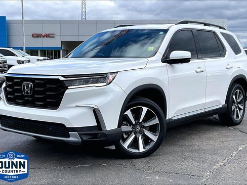 Used 2023 Honda Pilot Elite image 1