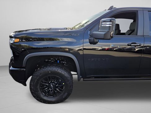 New 2026 Chevrolet Silverado 2500 ZR2 w/ LPO, Dark Essentials Package image 23