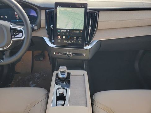 New 2026 Volvo XC90 B6 Plus w/ Protection Package Premier AWD/4WD image 29