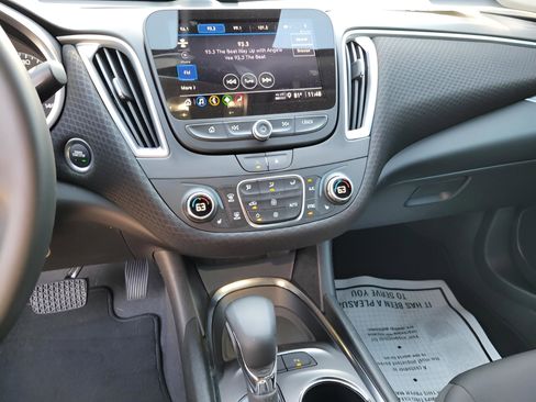 New 2025 Chevrolet Malibu LT w/ Sport Edition image 6