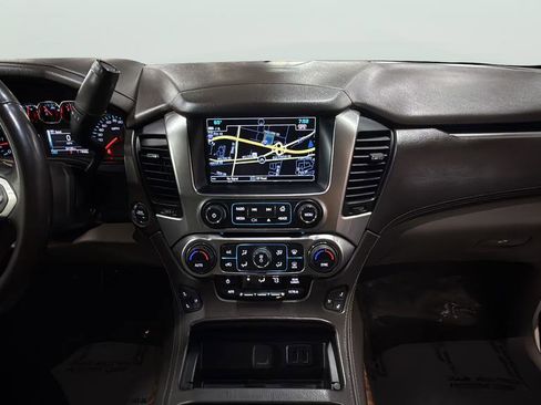 Used 2020 Chevrolet Tahoe Premier AWD/4WD image 23