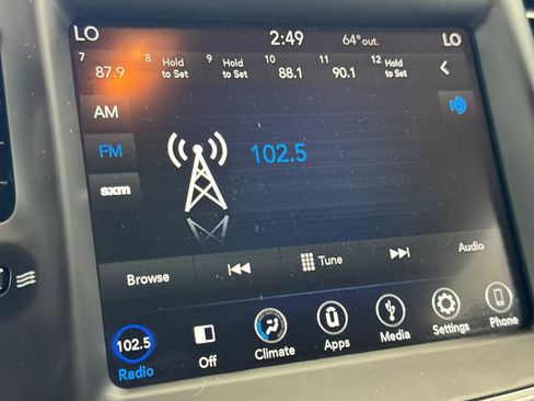 Used 2019 Chrysler 300 Touring image 16