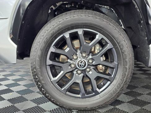 Used 2023 Toyota Tundra Platinum AWD/4WD image 10