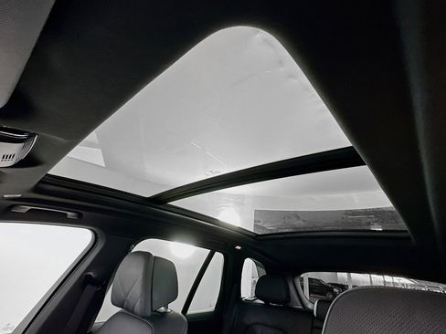 Used 2024 BMW X5 sDrive40i w/ Premium Package RWD image 25