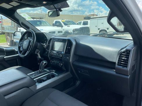 Used 2018 Ford F150 XLT w/ Equipment Group 302A Luxury AWD/4WD image 17