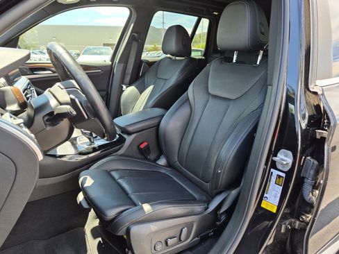 Used 2024 BMW X3 sDrive30i w/ Convenience Package RWD image 16