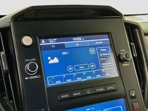 Used 2025 Subaru Forester AWD image 21