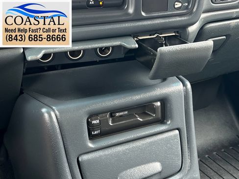 Used 2001 Chevrolet Silverado 2500 LS RWD image 31