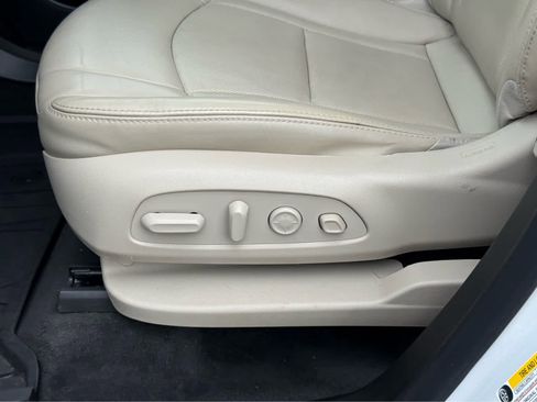 Used 2020 Buick Enclave Premium w/ Sun and Sites Package AWD/4WD image 13