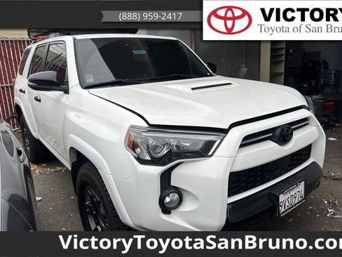 Certified 2020 Toyota 4Runner Venture w/ Moonroof Package AWD/4WD image 1
