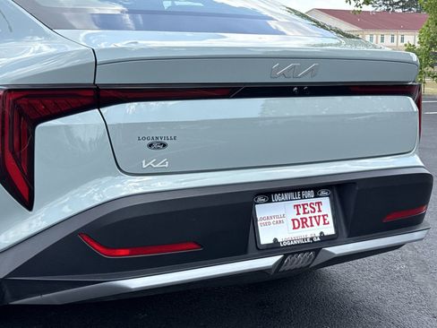 Used 2025 Kia K4 FWD image 23