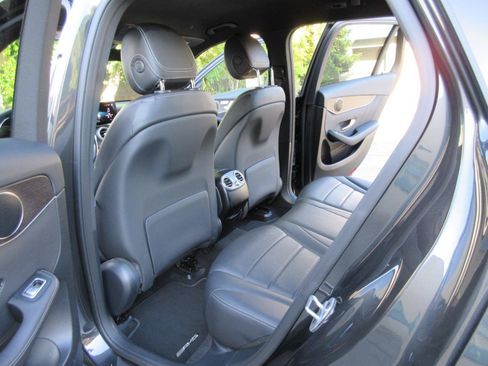 Used 2022 Mercedes-Benz GLC 300 4MATIC image 38