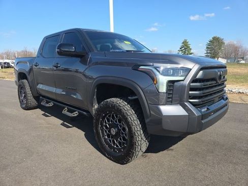 Used 2024 Toyota Tundra Limited AWD/4WD image 1