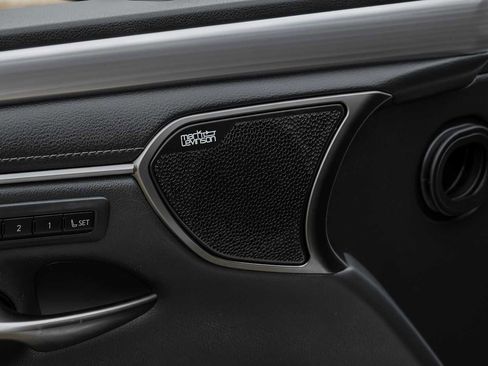 Used 2019 Lexus ES 350 F Sport image 43