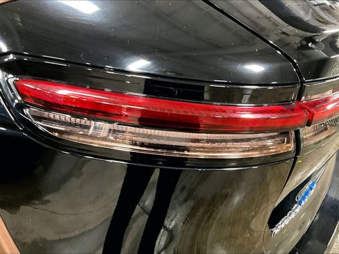 Used 2023 Toyota Crown Platinum image 27