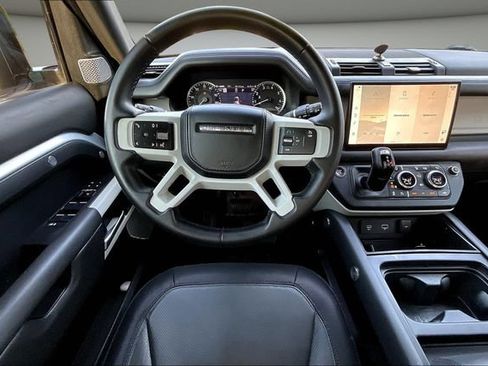 Used 2023 Land Rover Defender 130 X-Dynamic SE AWD/4WD image 10