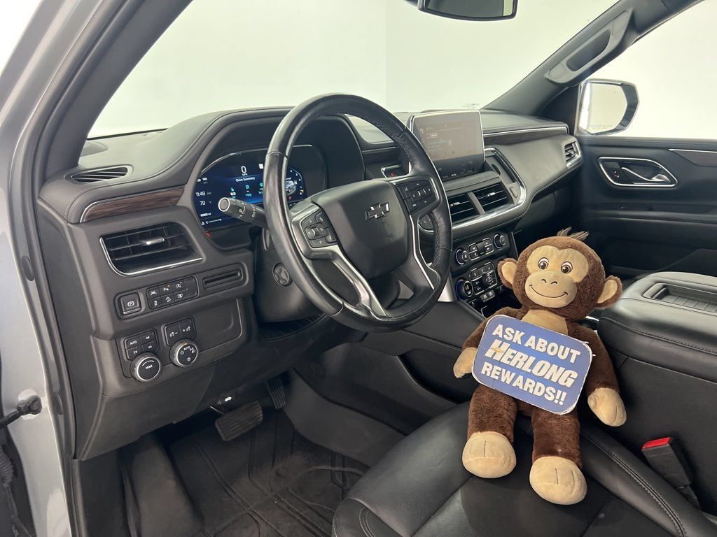Used 2023 Chevrolet Tahoe Z71 w/ Luxury Package AWD/4WD image 10