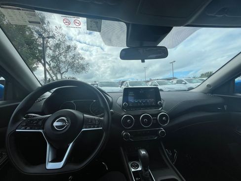 Used 2025 Nissan Sentra SV image 33