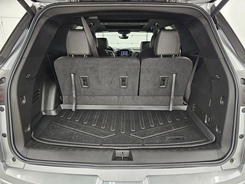 Used 2023 Chevrolet Traverse Premier AWD/4WD image 33