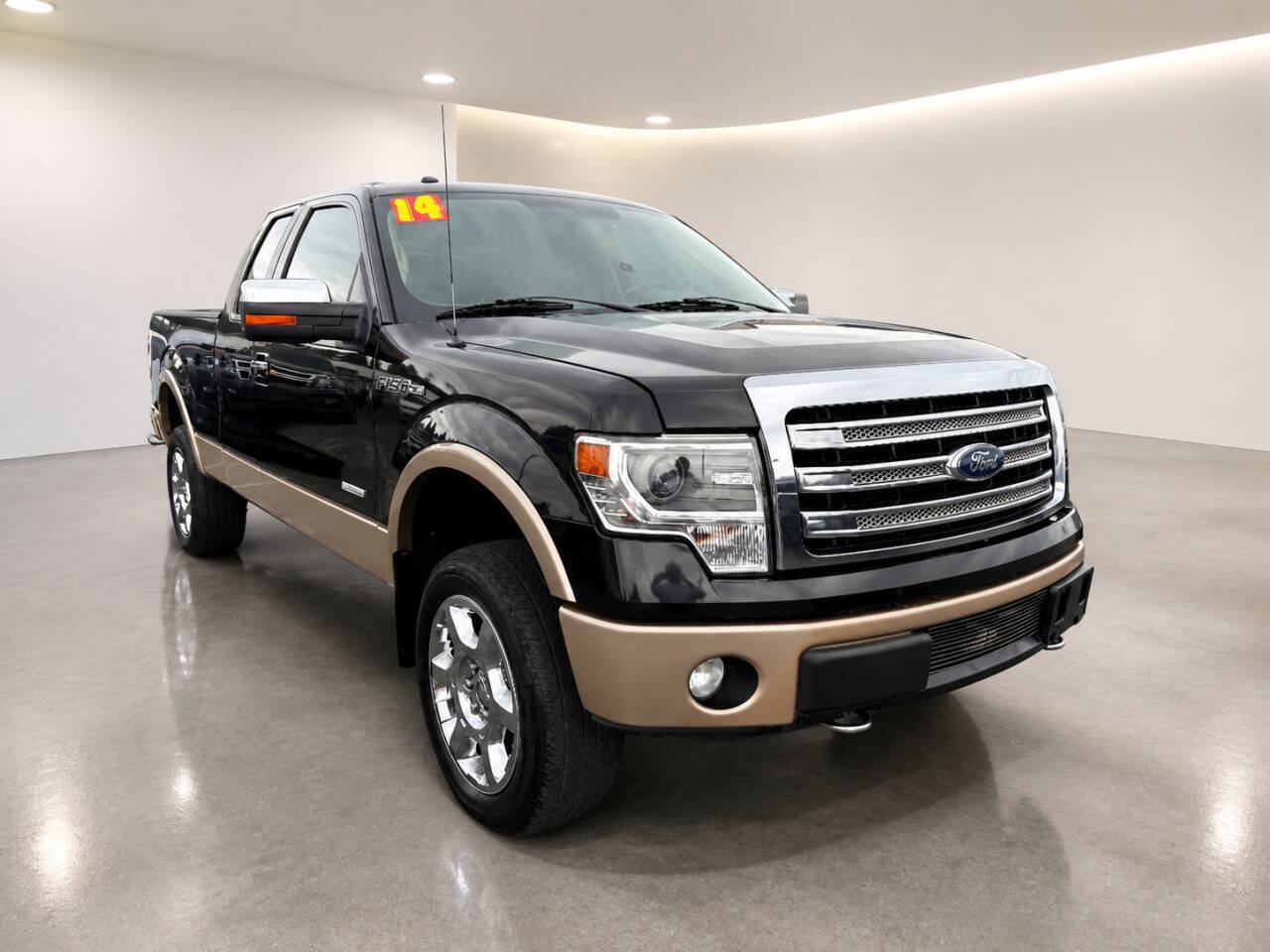 Used 2014 Ford F150 Lariat w/ Equipment Group 502A Luxury AWD/4WD image 1